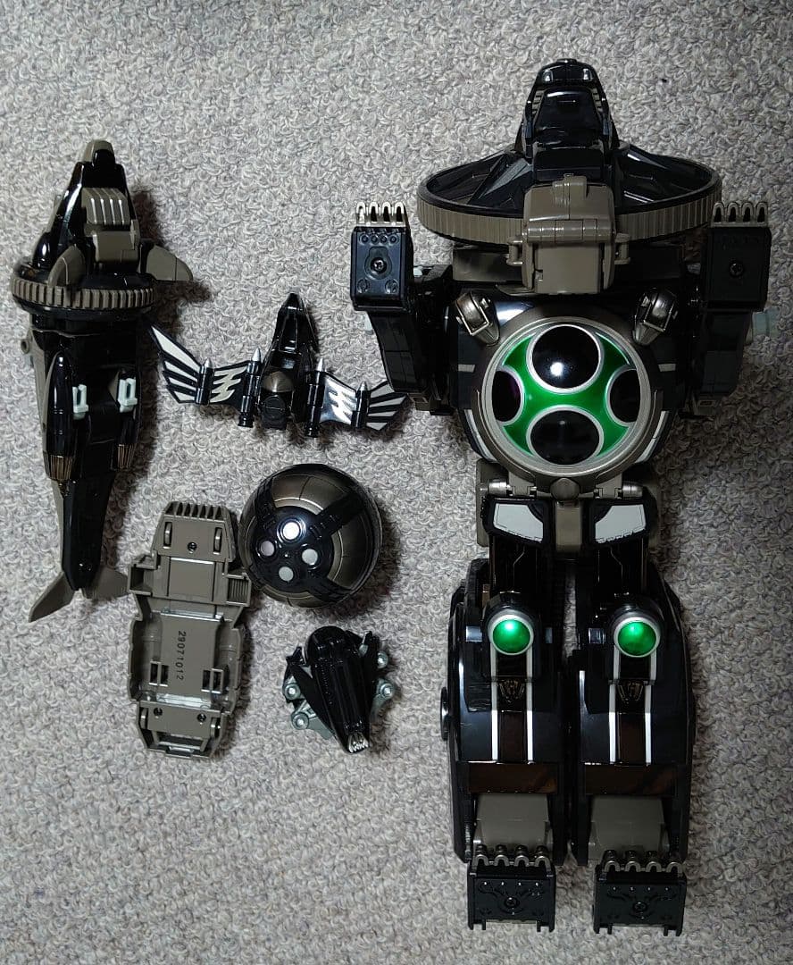 DX超合金 轟雷旋風神 ブラックバージョン 忍風戦隊ハリケンジャー ロボ