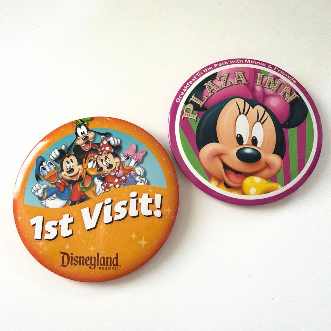 海外限定】カリフォルニアディズニー 缶バッチ2個セット - メルカリ