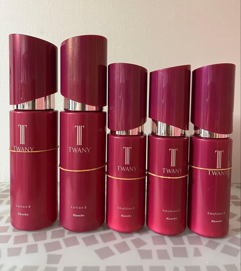 トワニー　ローション&エマルジョン　しっとりタイプ　5点まとめ売り トワニー ローションNⅡ | 花王公式通販 【My Kao Mall】