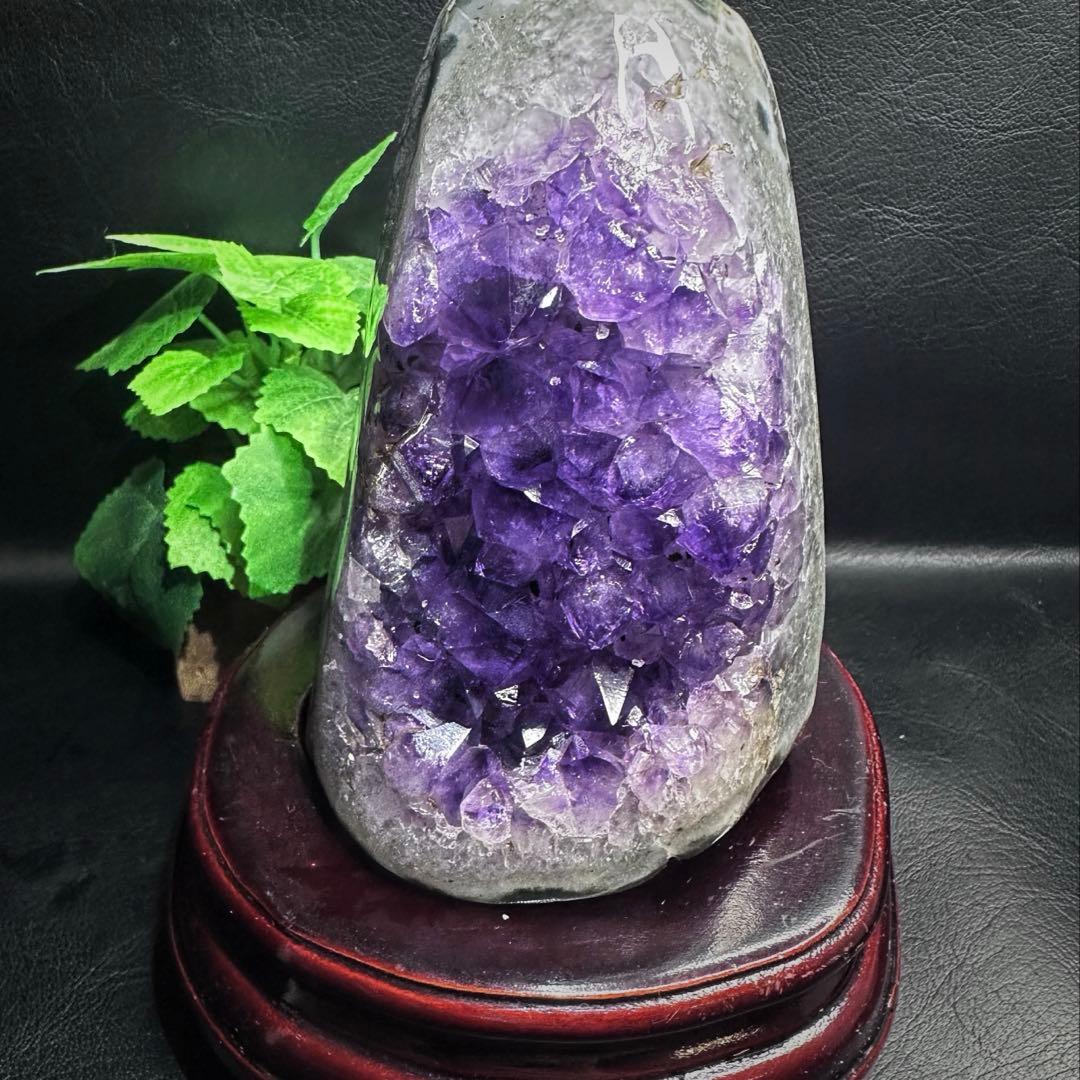 濃紫の煌めきウルグアイ産☆キラキラ☆アメジストクラスターパワーストーンA1088 ウルグアイ産アメジスト クラスター 237g｜天然石 通販 キラリ石