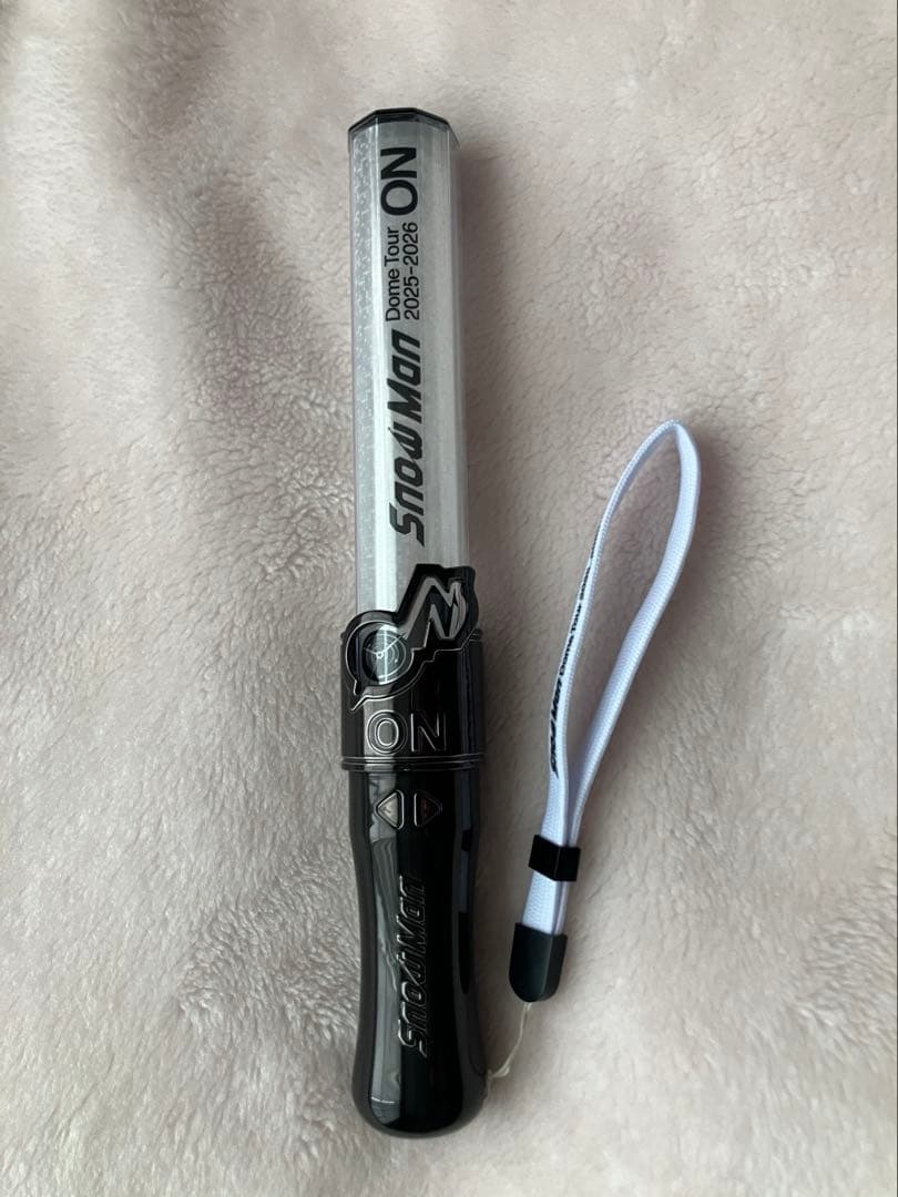 SnowMan Dome Tour 2025-2026 ONペンライト - メルカリ