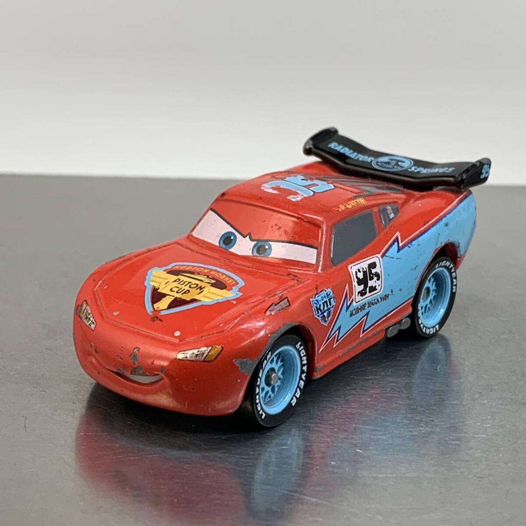 トミカカーズ非売品ライトニング・マックィーン アイスレーサータイプ (TC107 オンライン限定価格*】ディズニー カーズ トミカ C-24 ライトニング