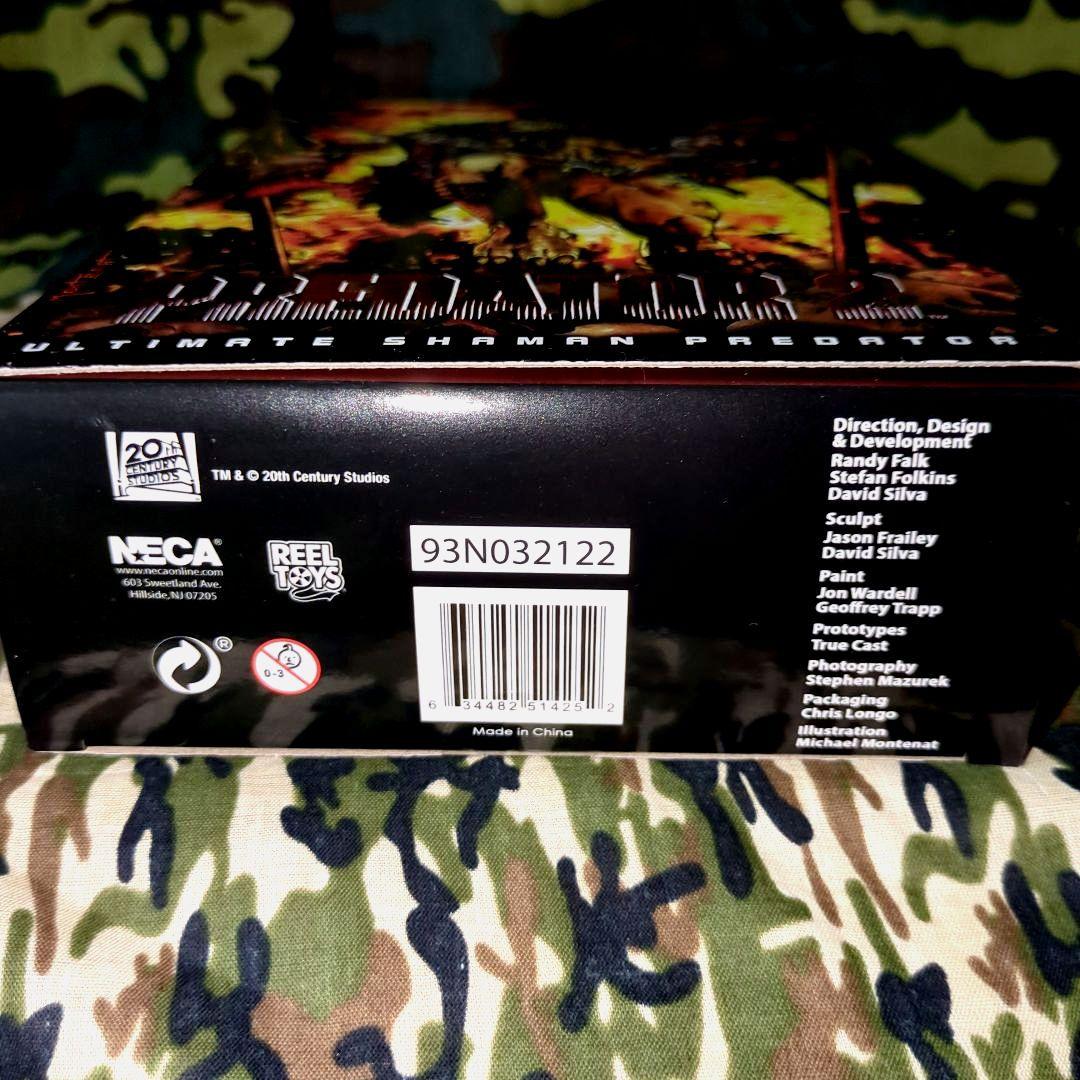 NECA／アルティメット•シャーマンプレデター 30周年記念モデル【未開封