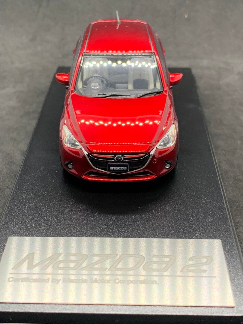 マツダ Mazda2 1/43ミニカー ソウルレッドクリスタルメタリック - メルカリ