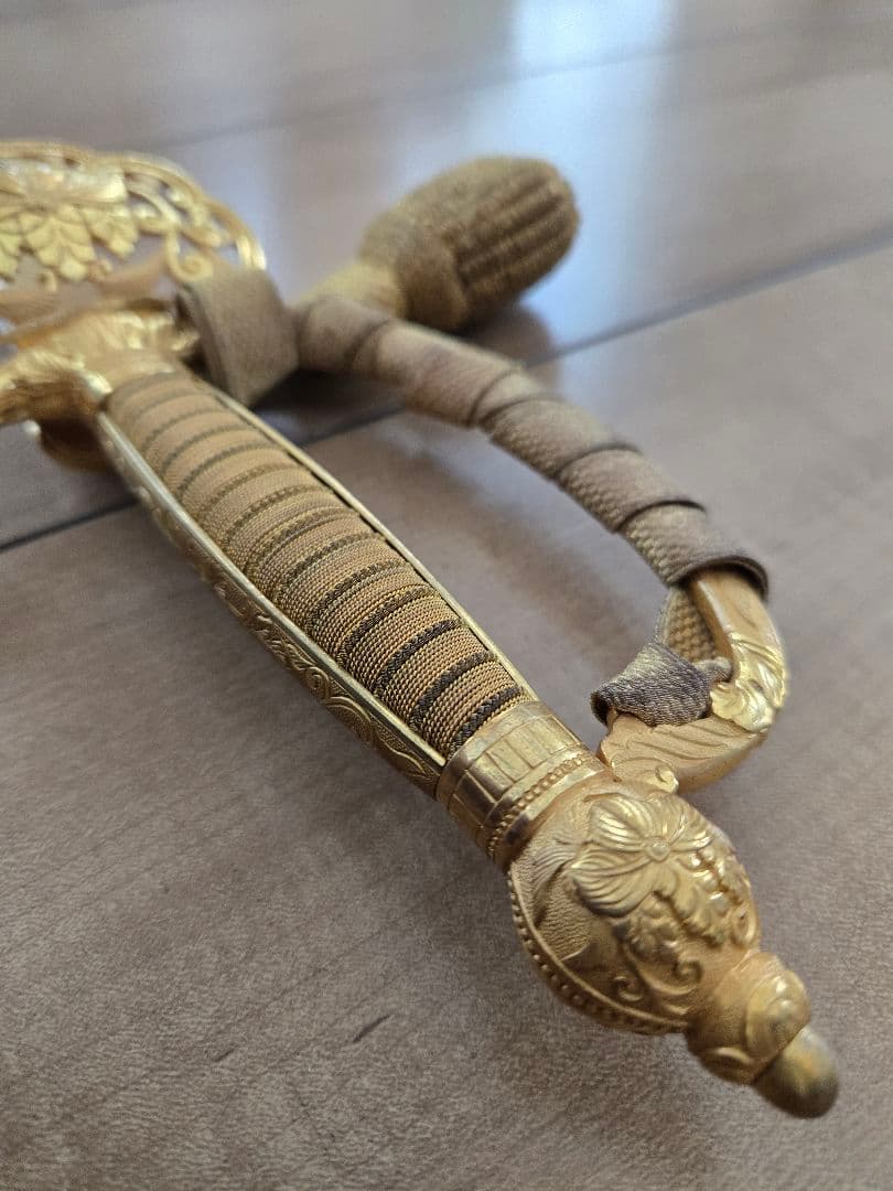 戦前 美品 菊ご紋入り儀礼長剣/刃無し模造刀身 刀緒付き