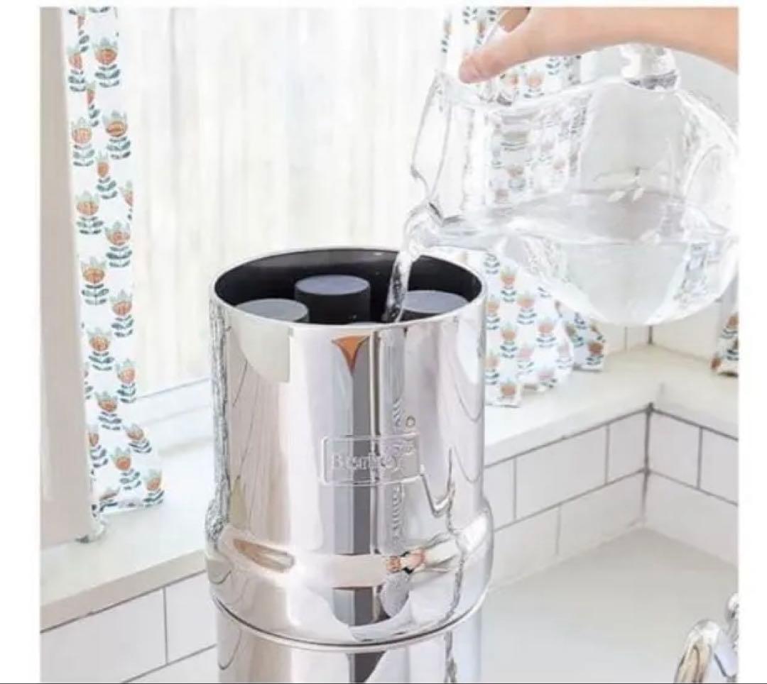Big Berkey (バーキー) 2.25ガロン (8.5L)☆別売り蛇口等付
