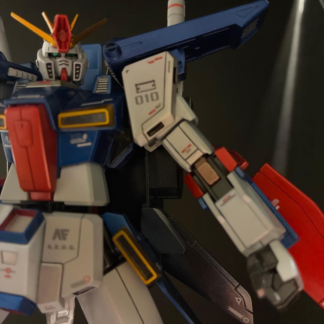 ガンプラ完成品 HG ZZガンダム全塗装スタイル改修完成品 発光ギミック