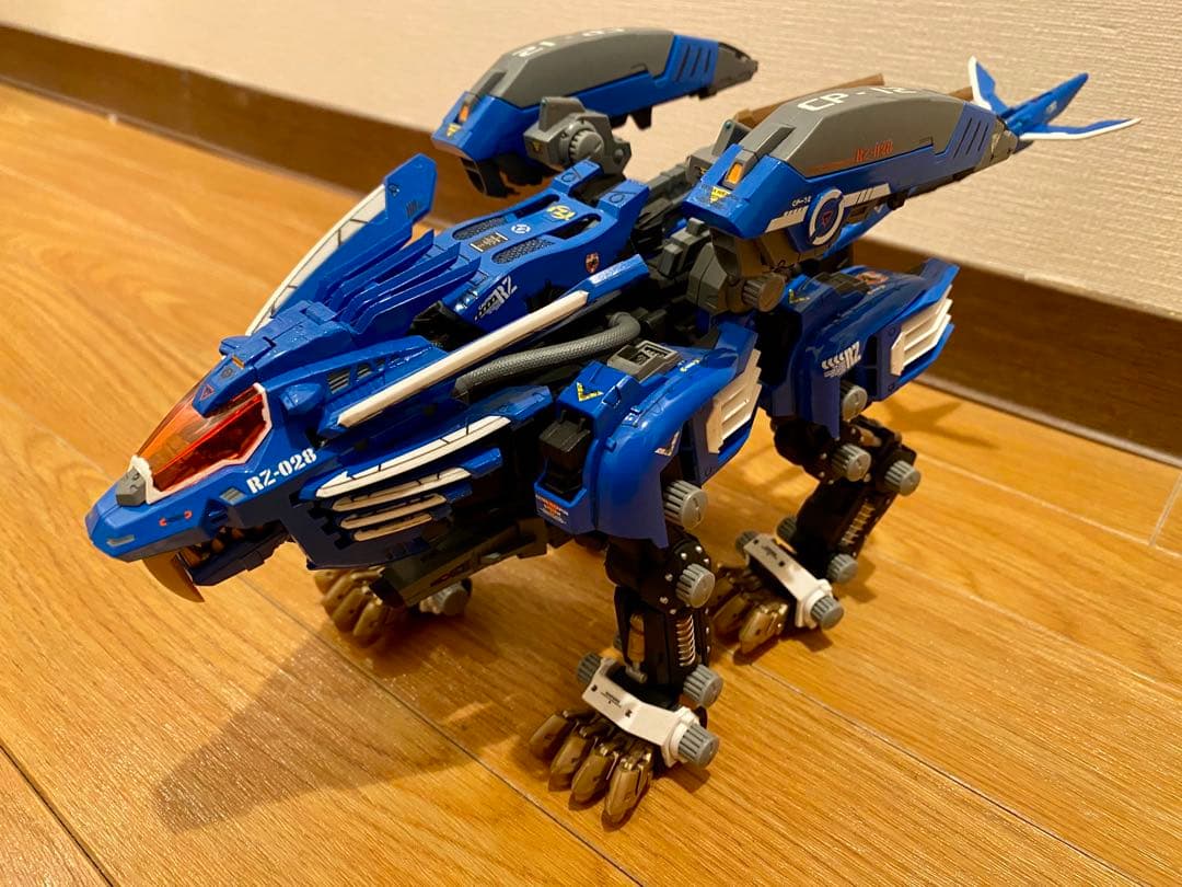 コトブキヤ ZOIDS HMM ブレードライガーAB 塗装済み コトブキヤ HMM ブレードライガーABをブレードライガーミラージュ＋