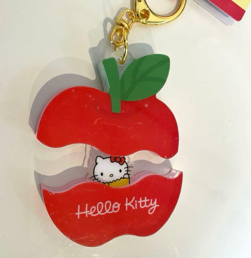 ハローキティ展/京セラ美術館/りんごキーホルダー/パカッとアクリル