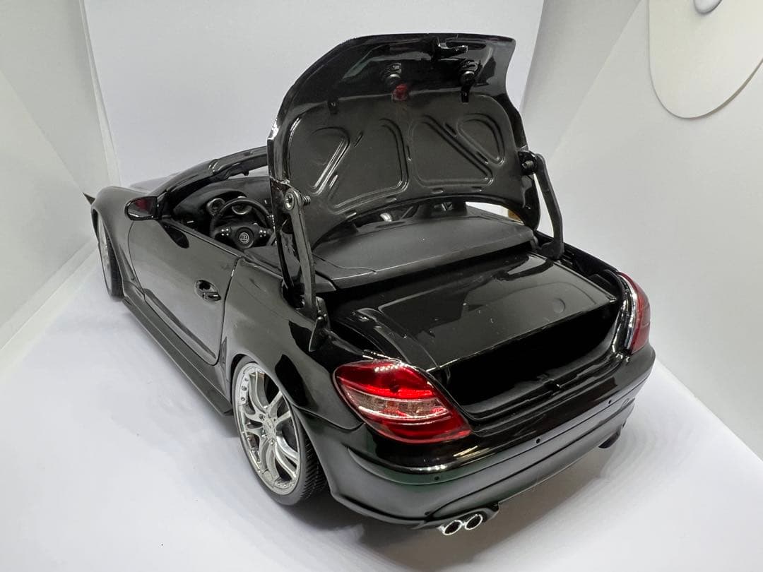 絶版1/18メルセデスベンツSLK55 brabus/AMG (ホットワークス) - メルカリ
