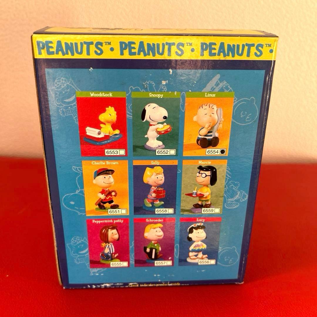 海外購入】スヌーピー 陶器フィギュア 50th9体フルセット - メルカリ