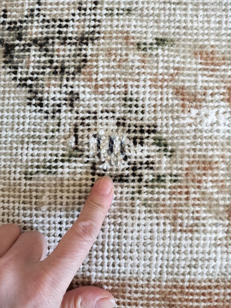 くすみペールオレンジのボタニカル柄 ヴィンテージトルコラグNo.759