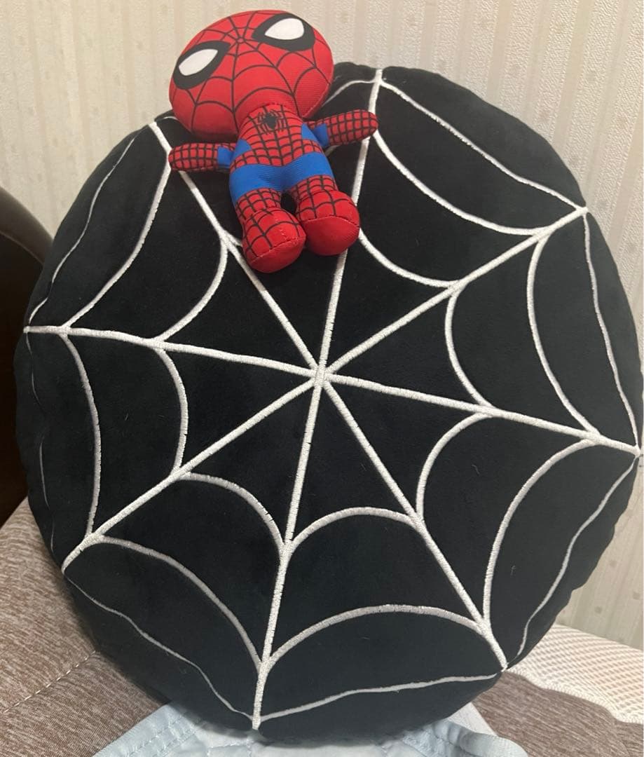USJ スパイダーマン クッション - メルカリ