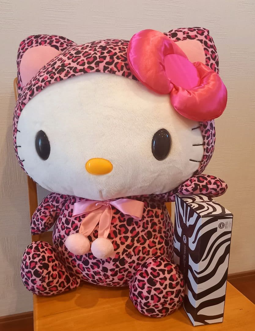 希少 ハローキティ ぬいぐるみ 2008年 ヒョウ柄 ピンク 特大 2L 新品