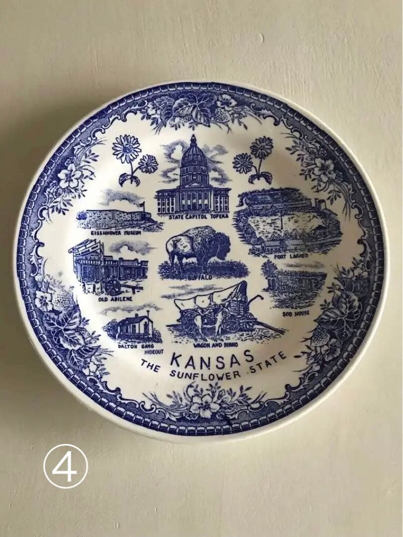 VAN JACKET INC. 皿 ④ VAN STORE