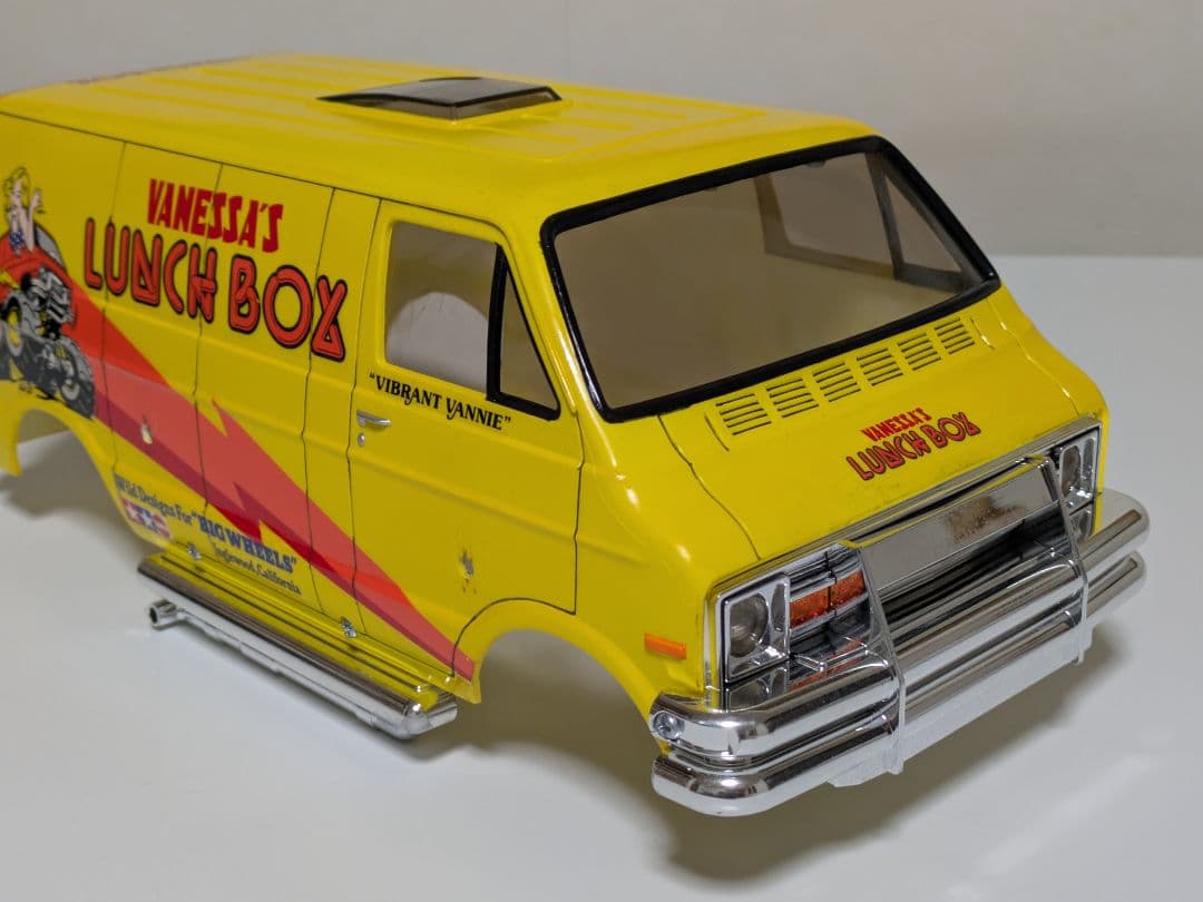 ☆タイヤ☆ランチボックス シャーシ未使用品 アルミボディマウント