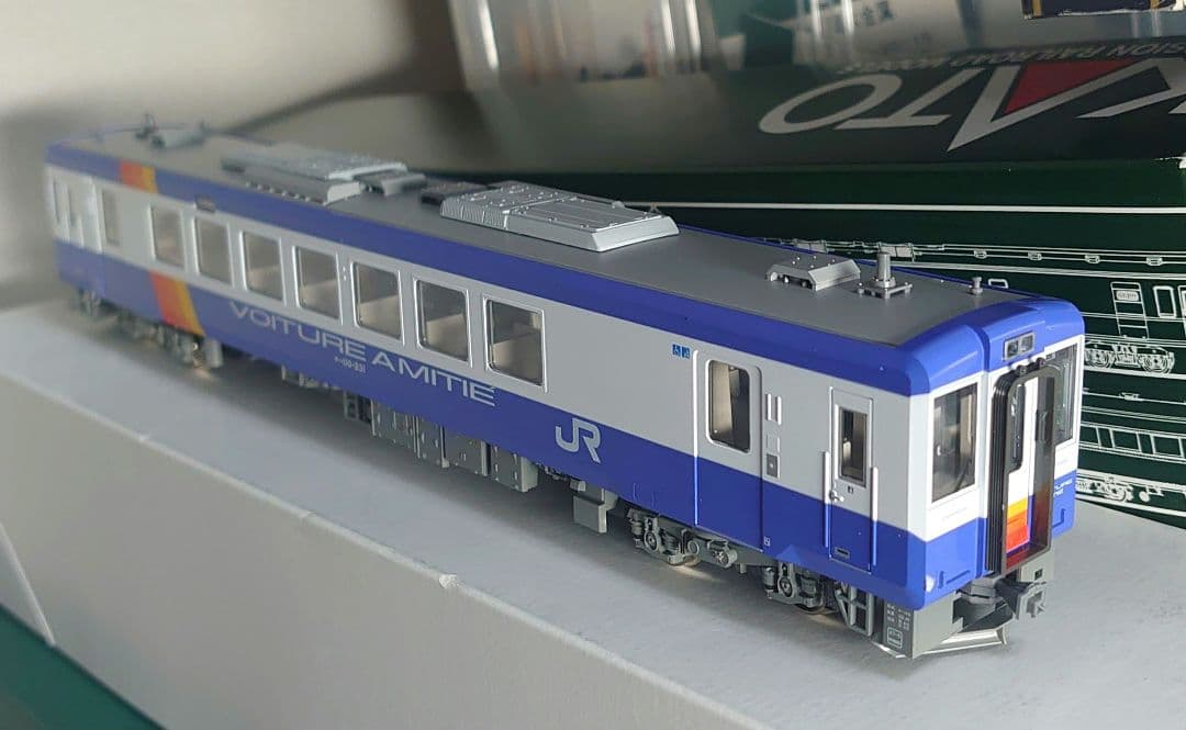KATO(HO)1-615-1 特別企画品 キハ110 飯山線リバイバル色(M) - メルカリ