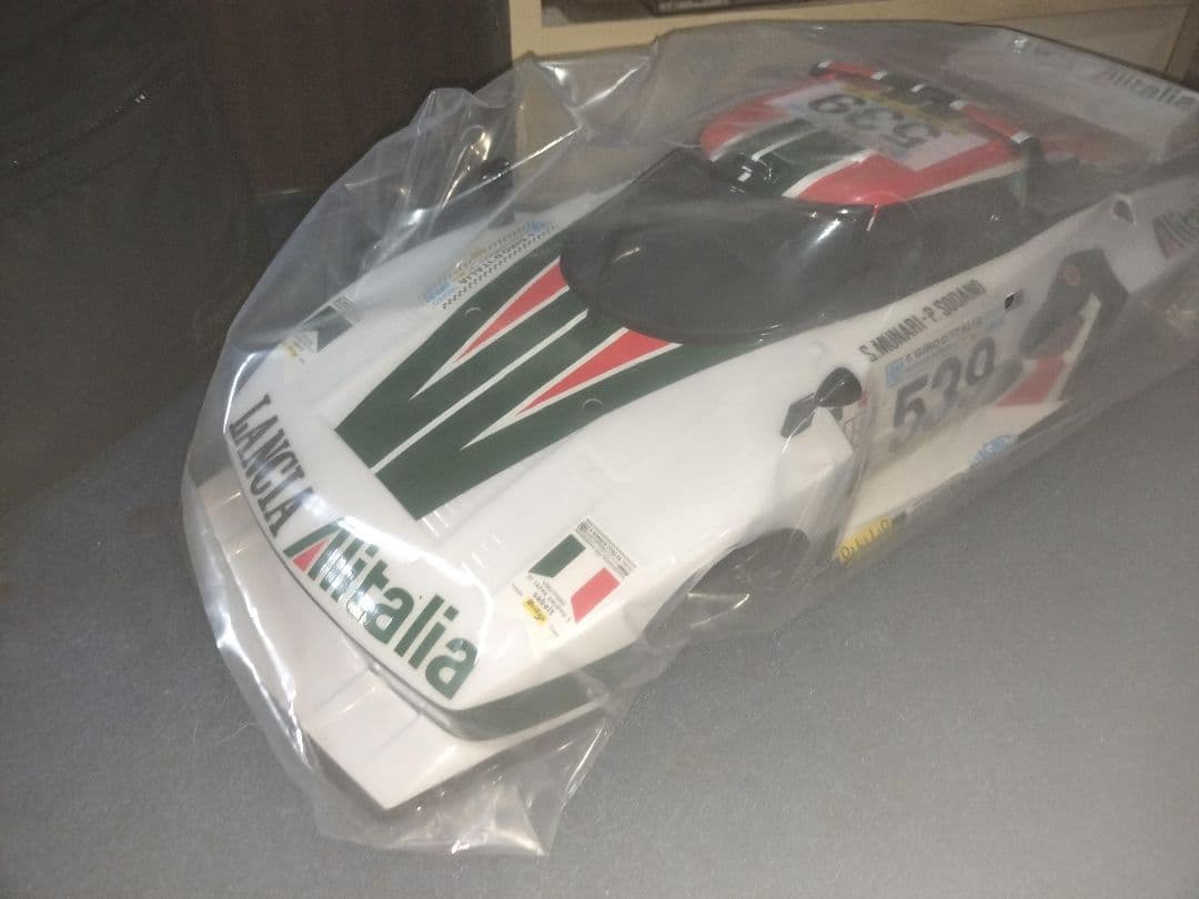 Lancia ストラトスターボ 1/10スケールボディ かなり出来のいい、Killerbody製「1/10 ランチア・ストラトス ボディ