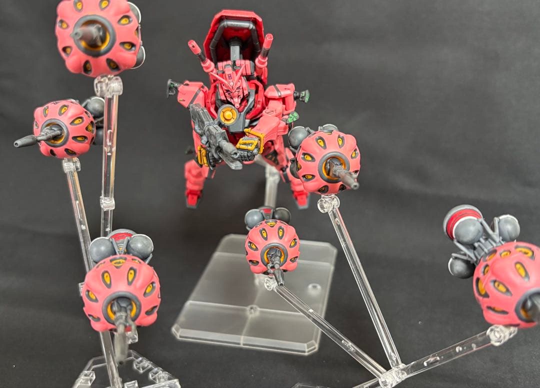 HG赤いガンダム完成品（ビット6個付き・部分塗装・つや消しトップ