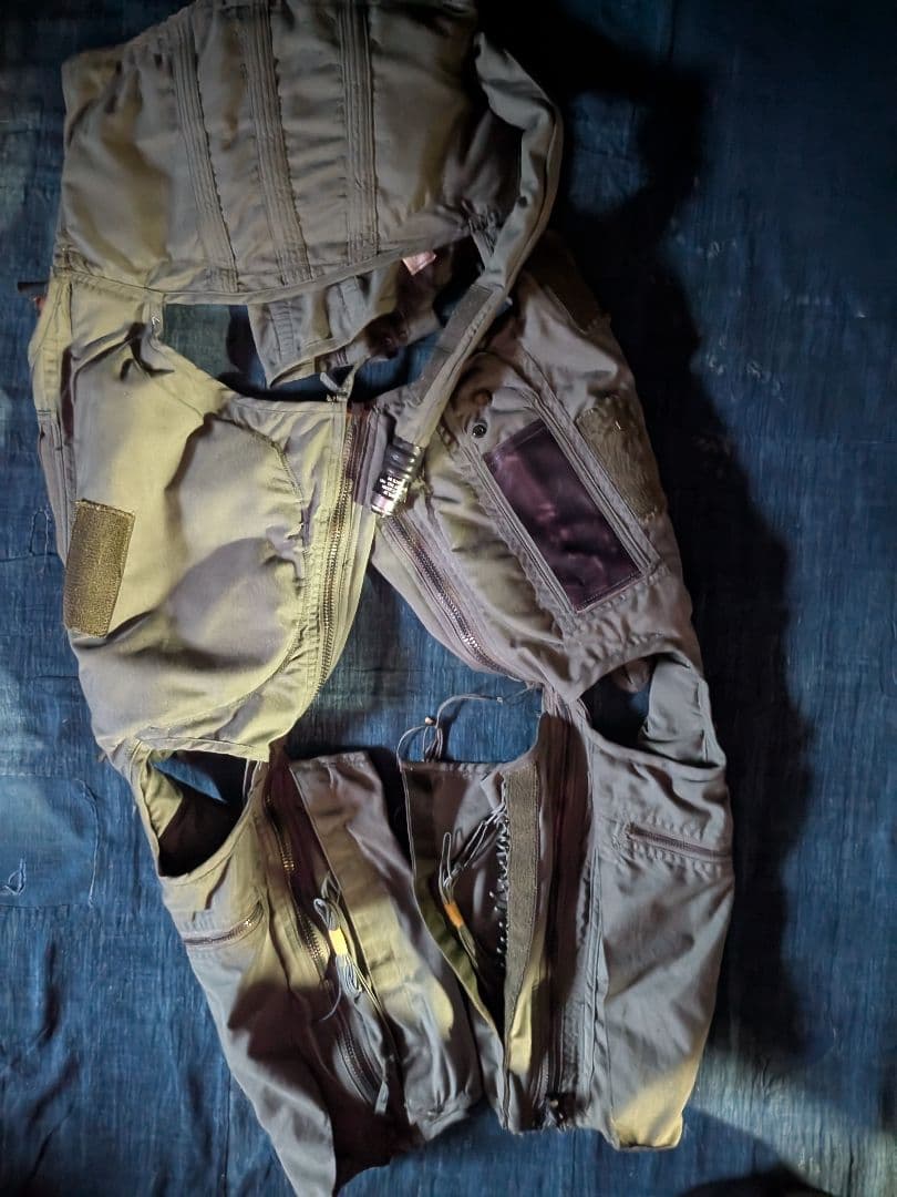 ANTI-G CSU-13B/P アメリカ軍 ミリタリー オーバーパンツ 希少品 ANTI-G CSU-13B/P アメリカ軍 ミリタリー オーバーパンツ 希少品