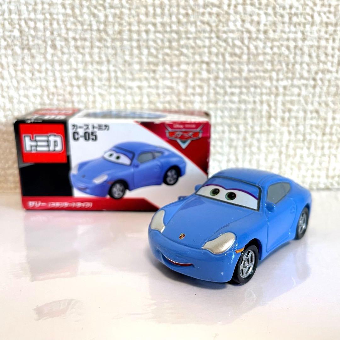 トミカ カーズ サリー（絶版品） - メルカリ