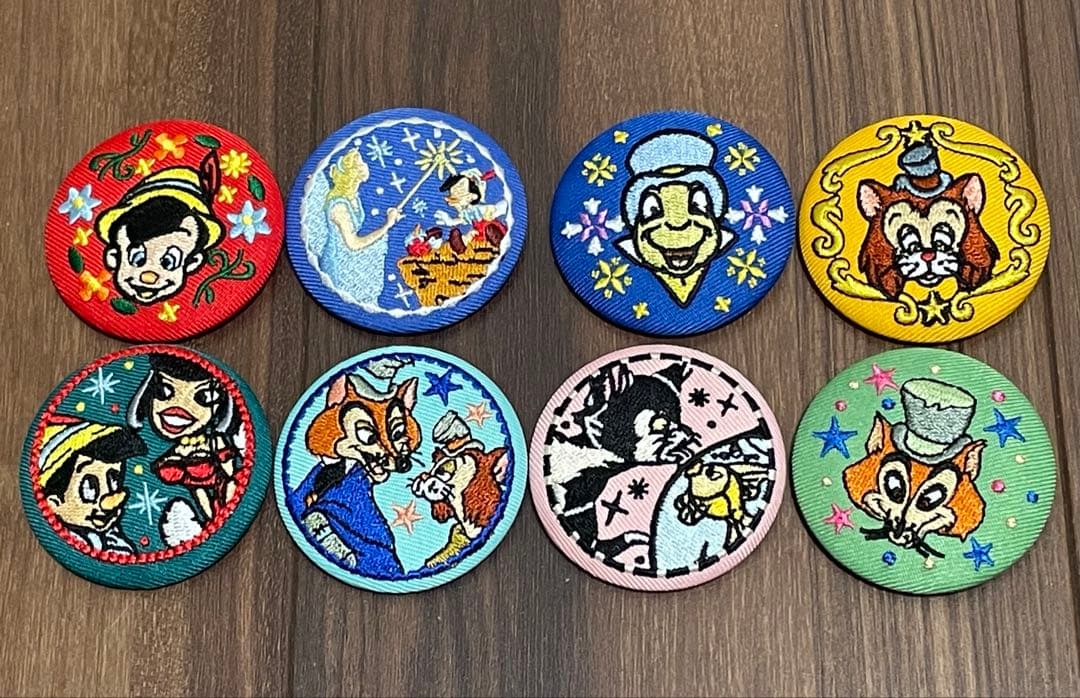 ディズニー ピノキオ85周年 セガラッキーくじ D賞 刺繍缶バッジ 8種