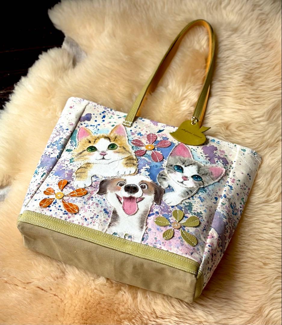 (手づくり)\"楽しい〜\"ねこネコ犬のトートバッグ　アップリケお花