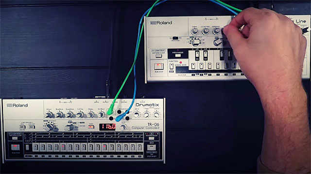 Roland - TB-03 | Bass Line