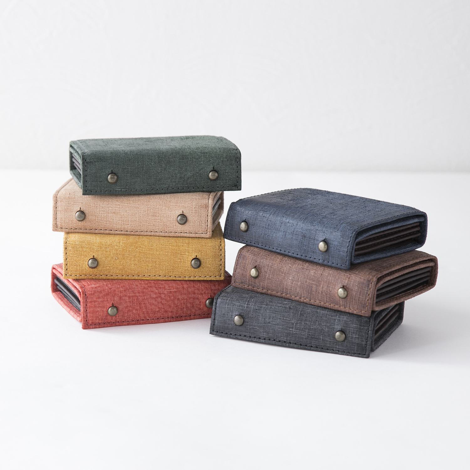 m+/MILLEFPGLIE 2P クアドレッティ -スクラッチ加工と色味が新鮮な